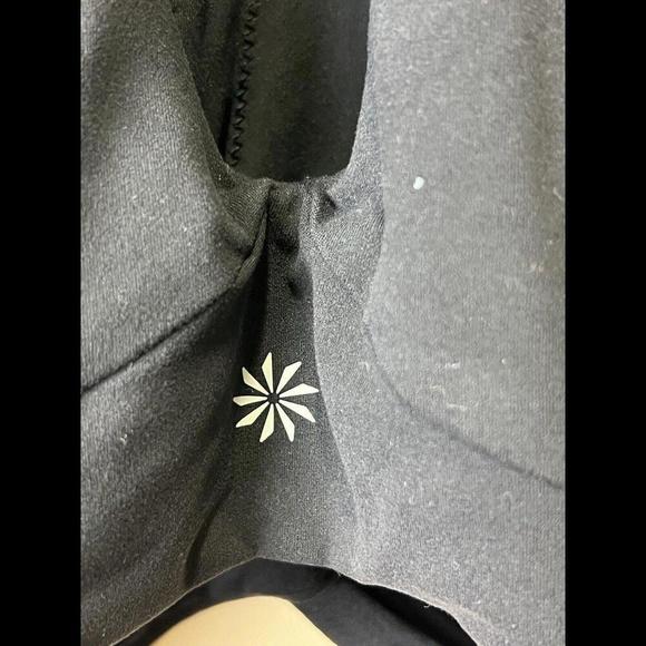 Athleta Black‎ Conscious Crop Cut Out D-DD -Size XS-NWT - Picture 3 of 5